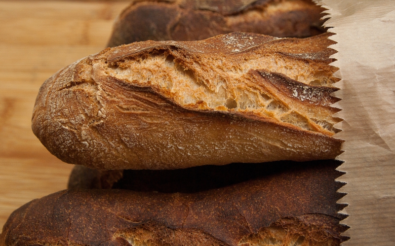 ecommerce-BERRE LES ALPES-min_dish-food-baking-cuisine-bread-bakery-399077-pxhere.com